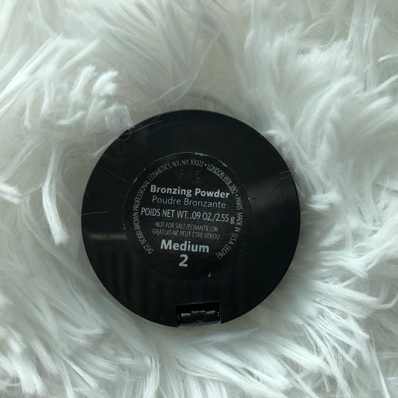 Bobbi Brown bronzing powder - Picture 3 of 3